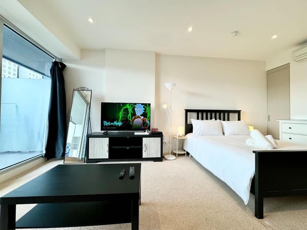 Morphett St Retreat With Pool And Gym Access Apartment Adelaide