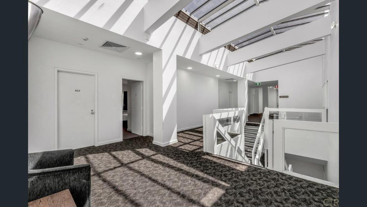 Ex 433 Apartment