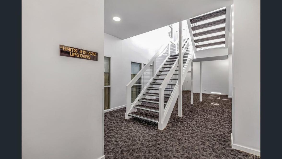 Ex 433 Apartment *