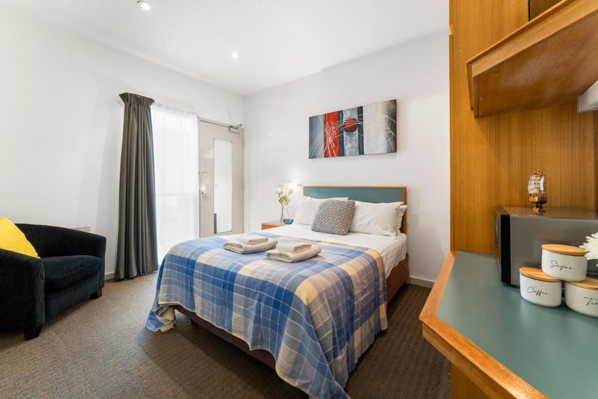 Inn The Hidden Gem - Cbd