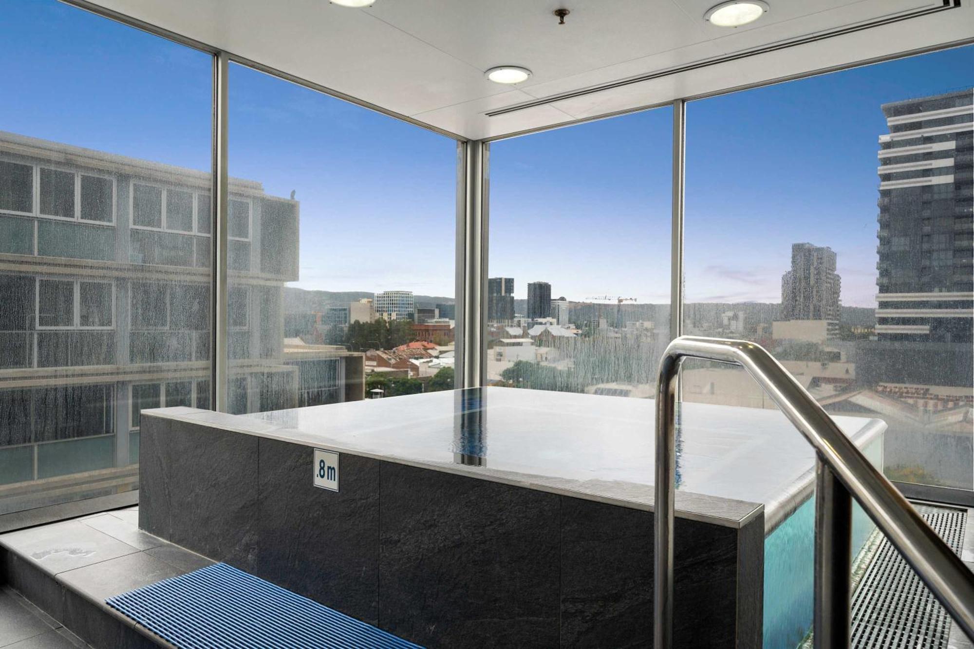 Comfy And Lovely Cbd 1br Apt -free Wi-fi Holiday home
