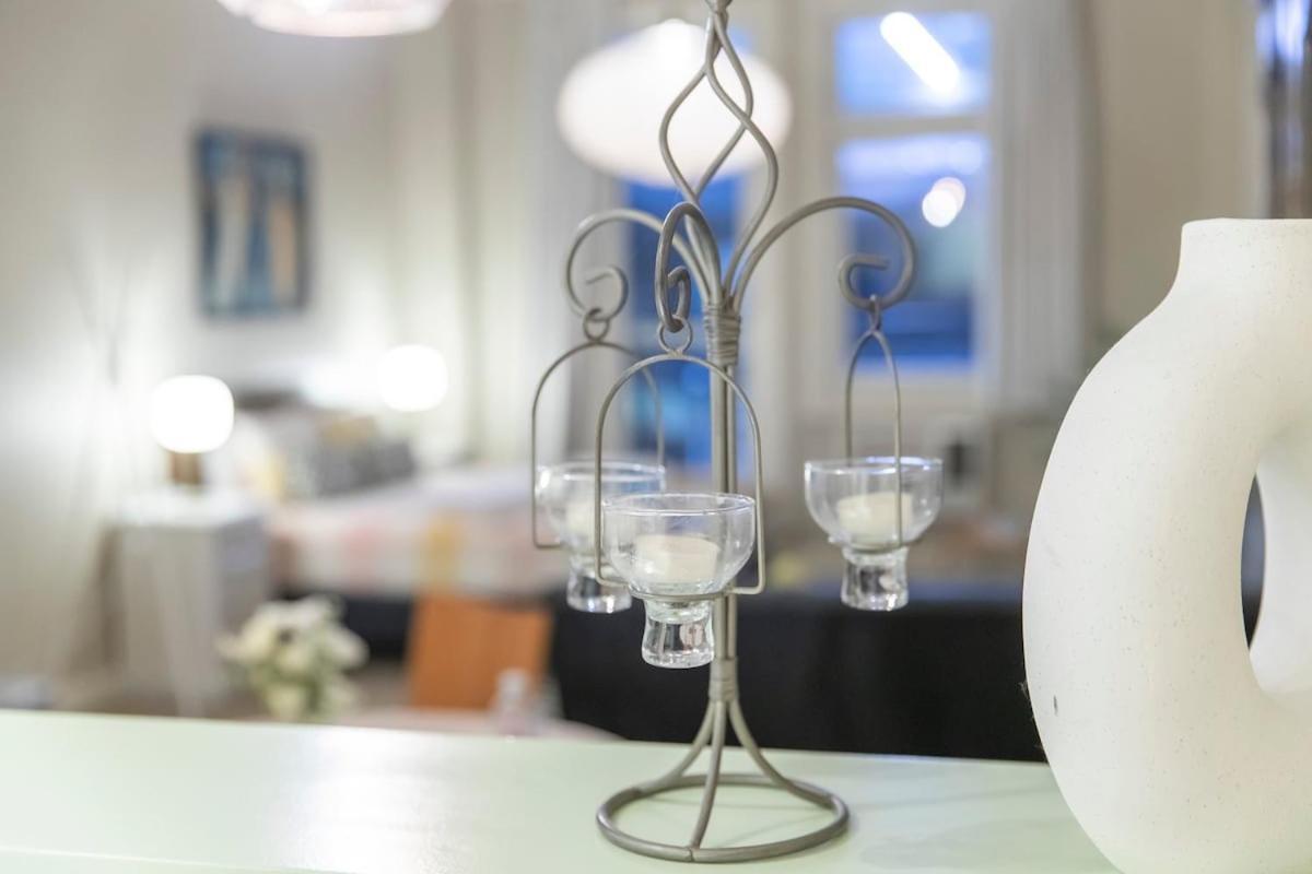 Apartment French Flair In The Heart Of Cbd Adelaide