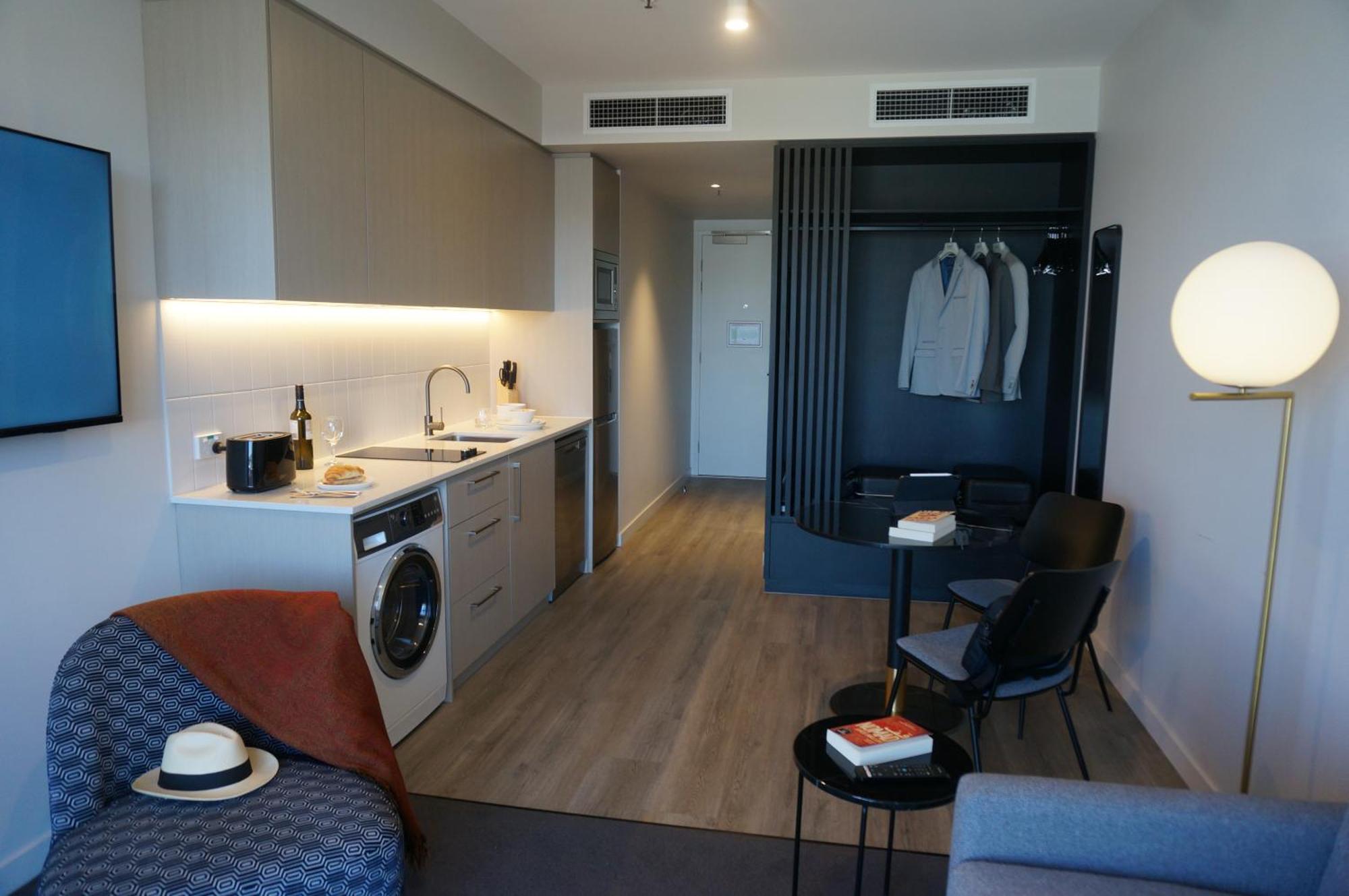 Mantra Tonsley Aparthotel 4*