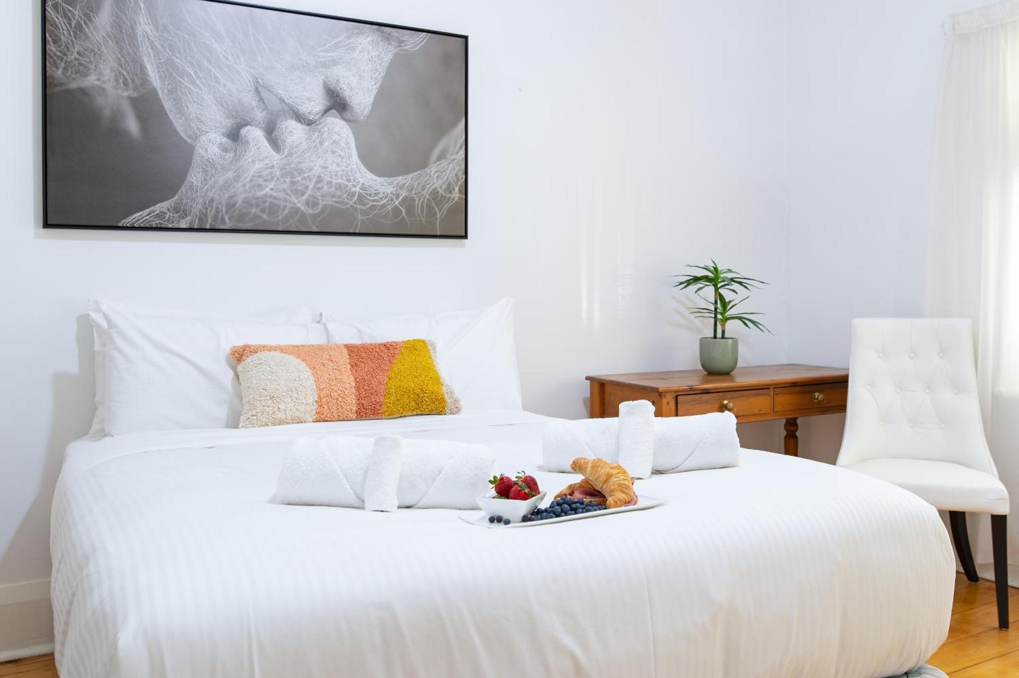 Charming 3br Sandstone Haven Adelaide