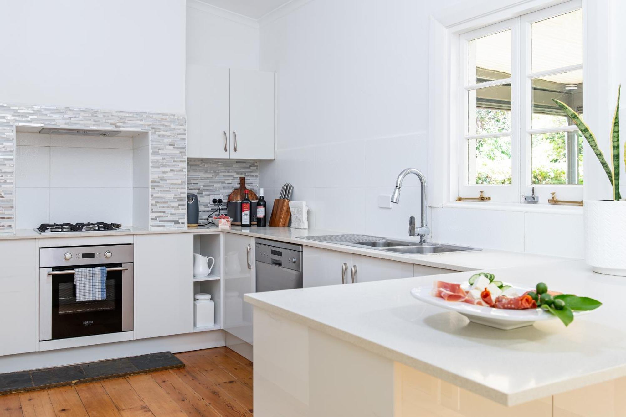 Charming 3br Sandstone Haven Holiday home