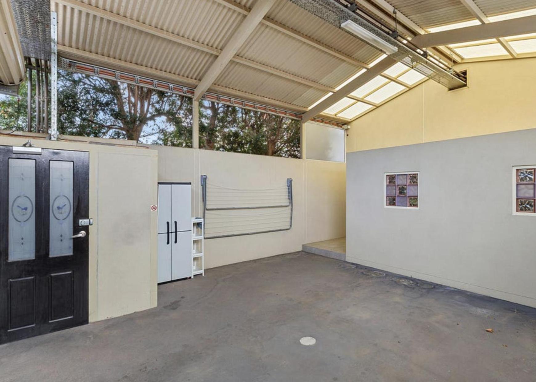 Apartment Albert's For 4 Off Hutt Street- One Queen Bed And 2 Single Beds *