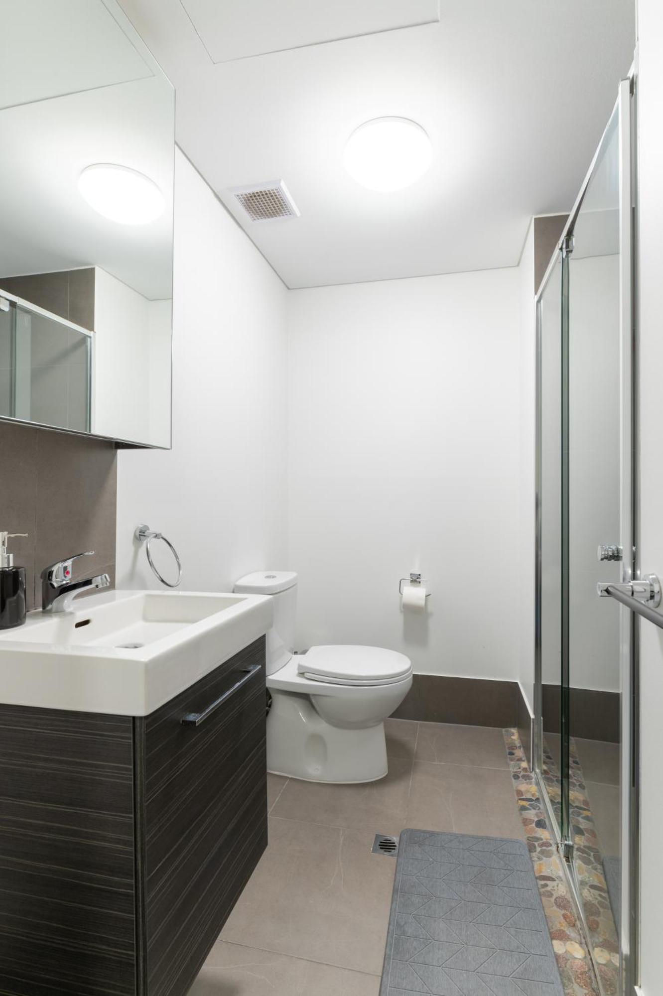 Cbd, East End Delight! Wifi, Central, Cafe Apartment