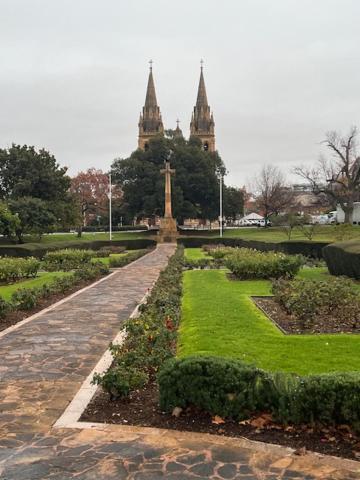 Cbd - 3br, 2bath & Carpark