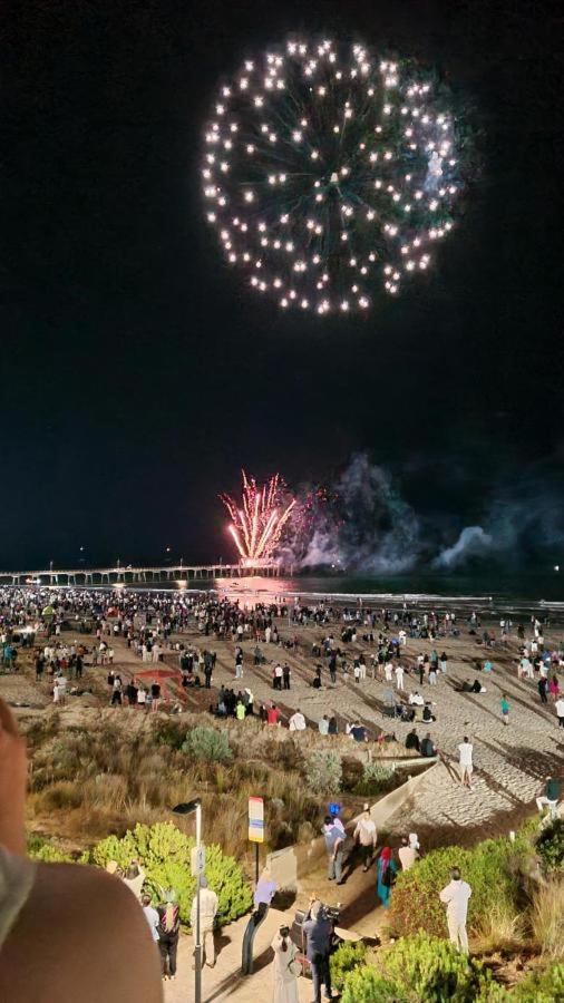 Absolute Beachfront At The Pier Glenelg
