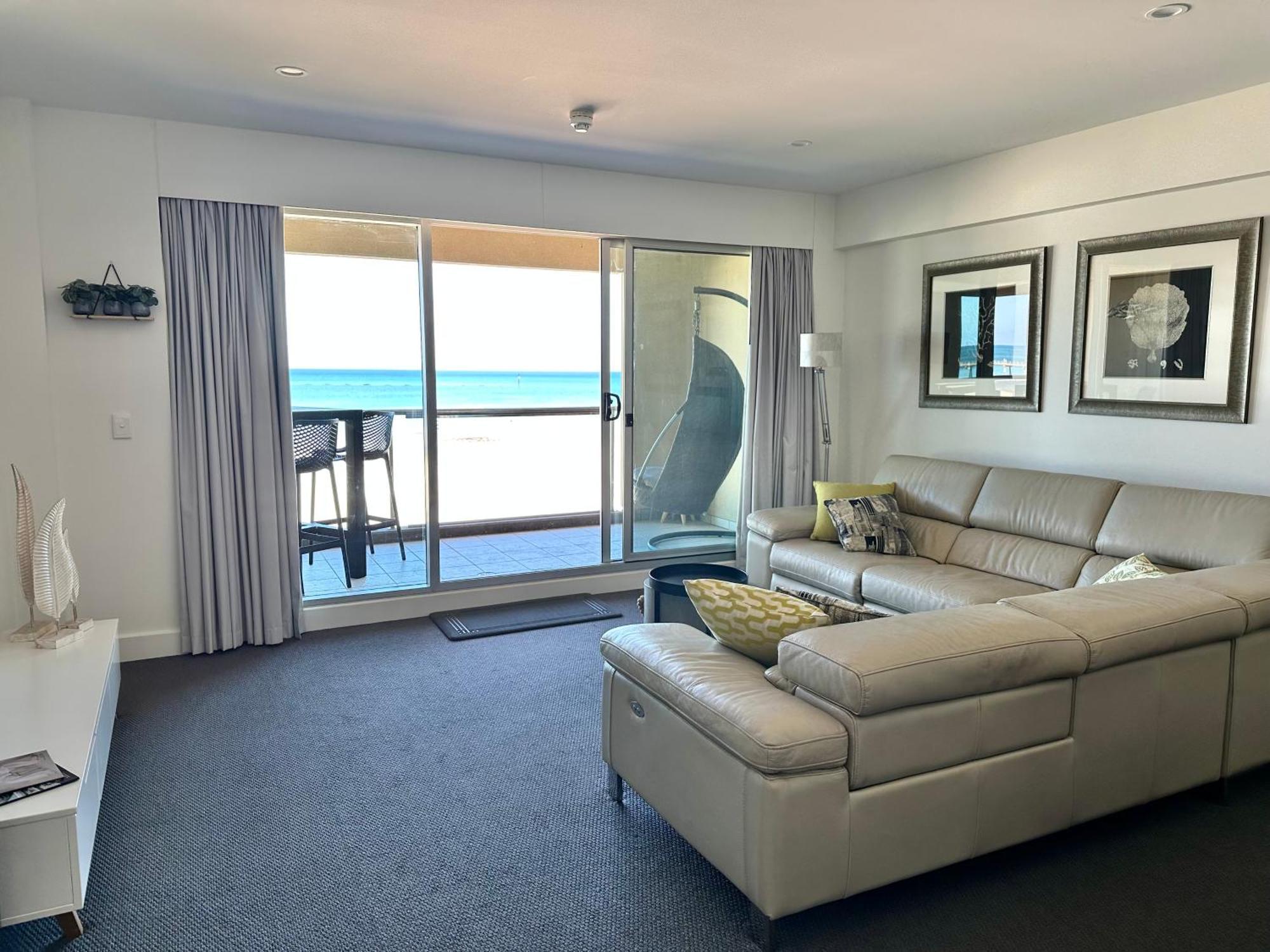 Absolute Beachfront At The Pier Glenelg Apartment Adelaide