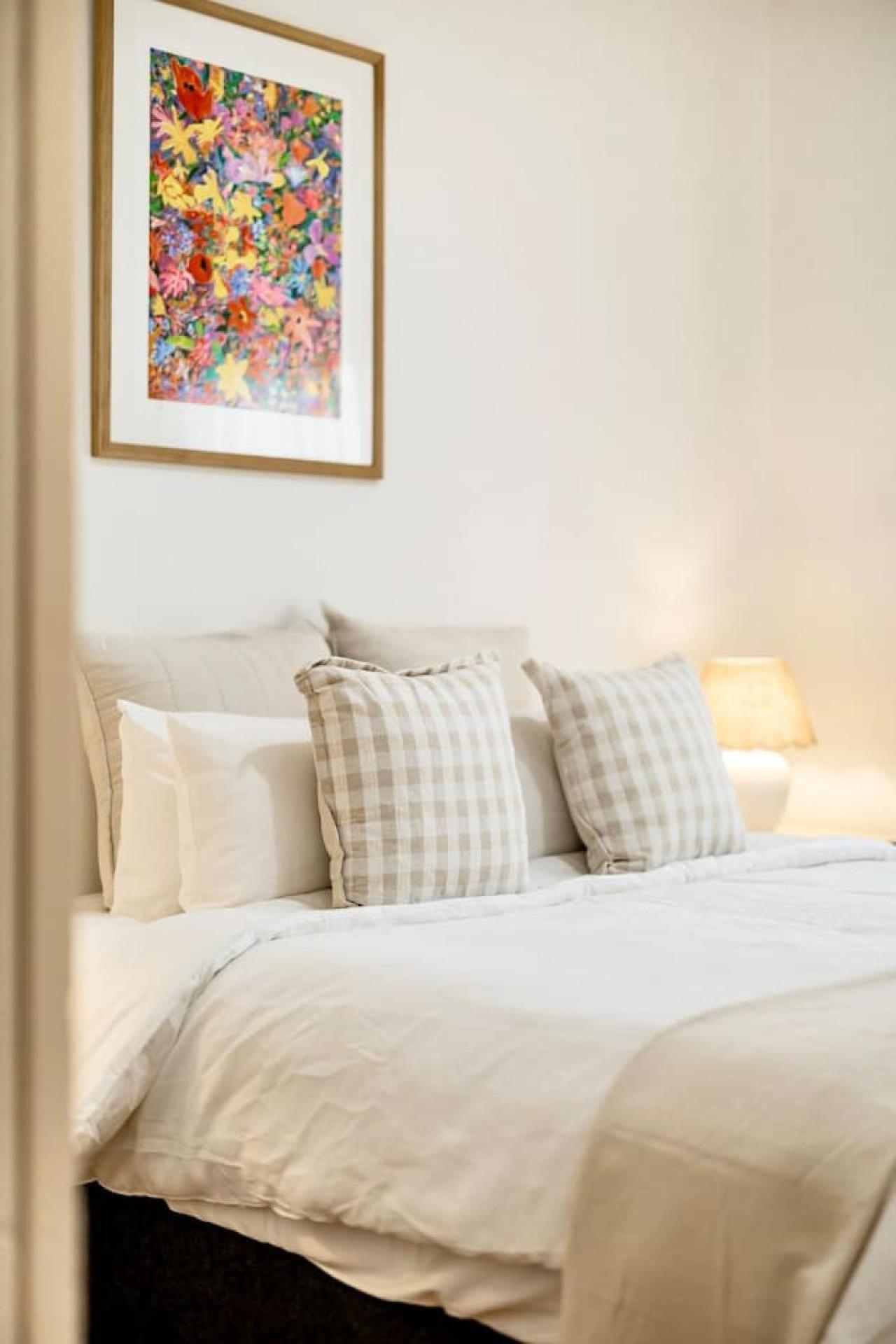 Comfortable & Convenient Family Adelaide