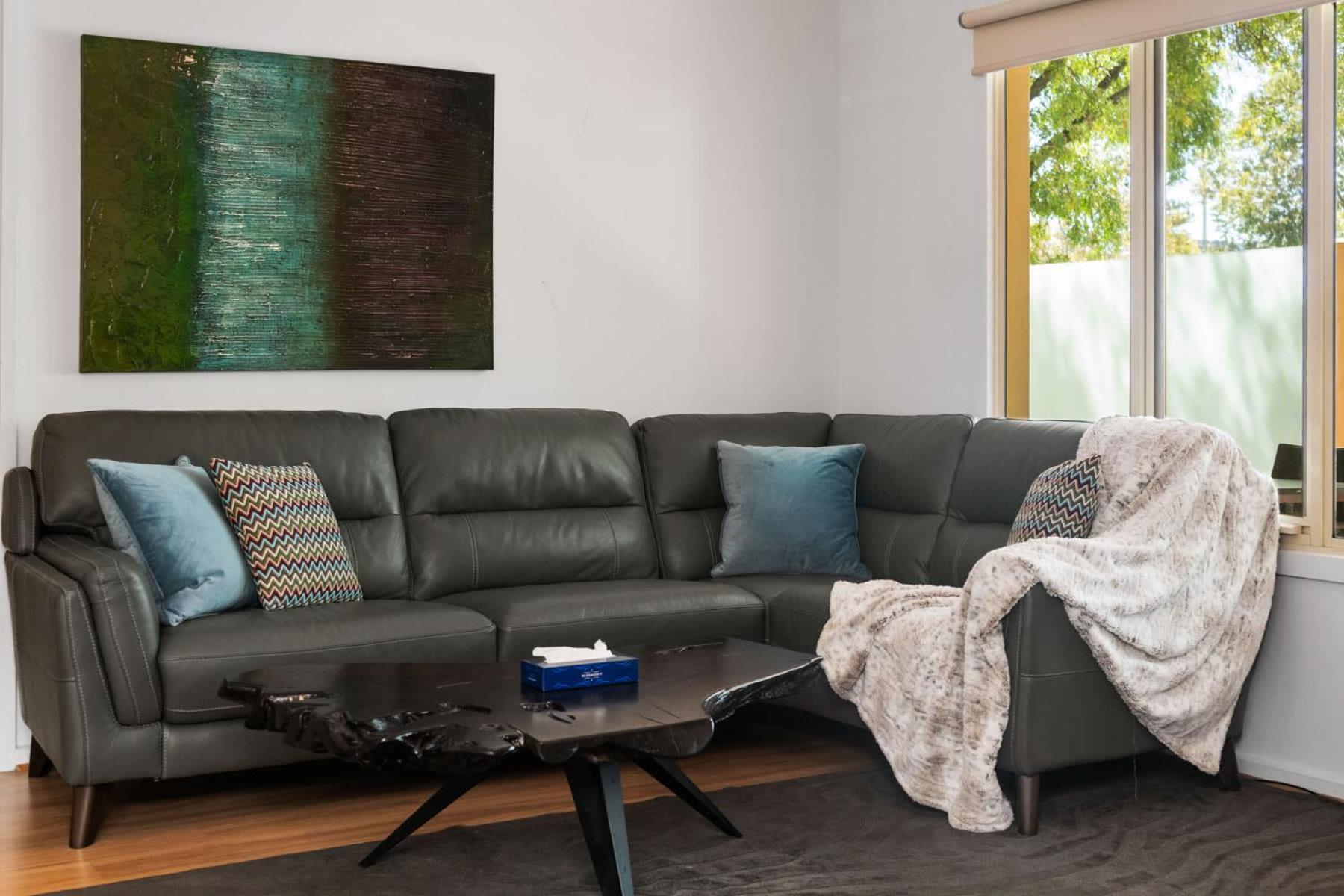 Family Friendly Cbd 3br Hurtle Square *