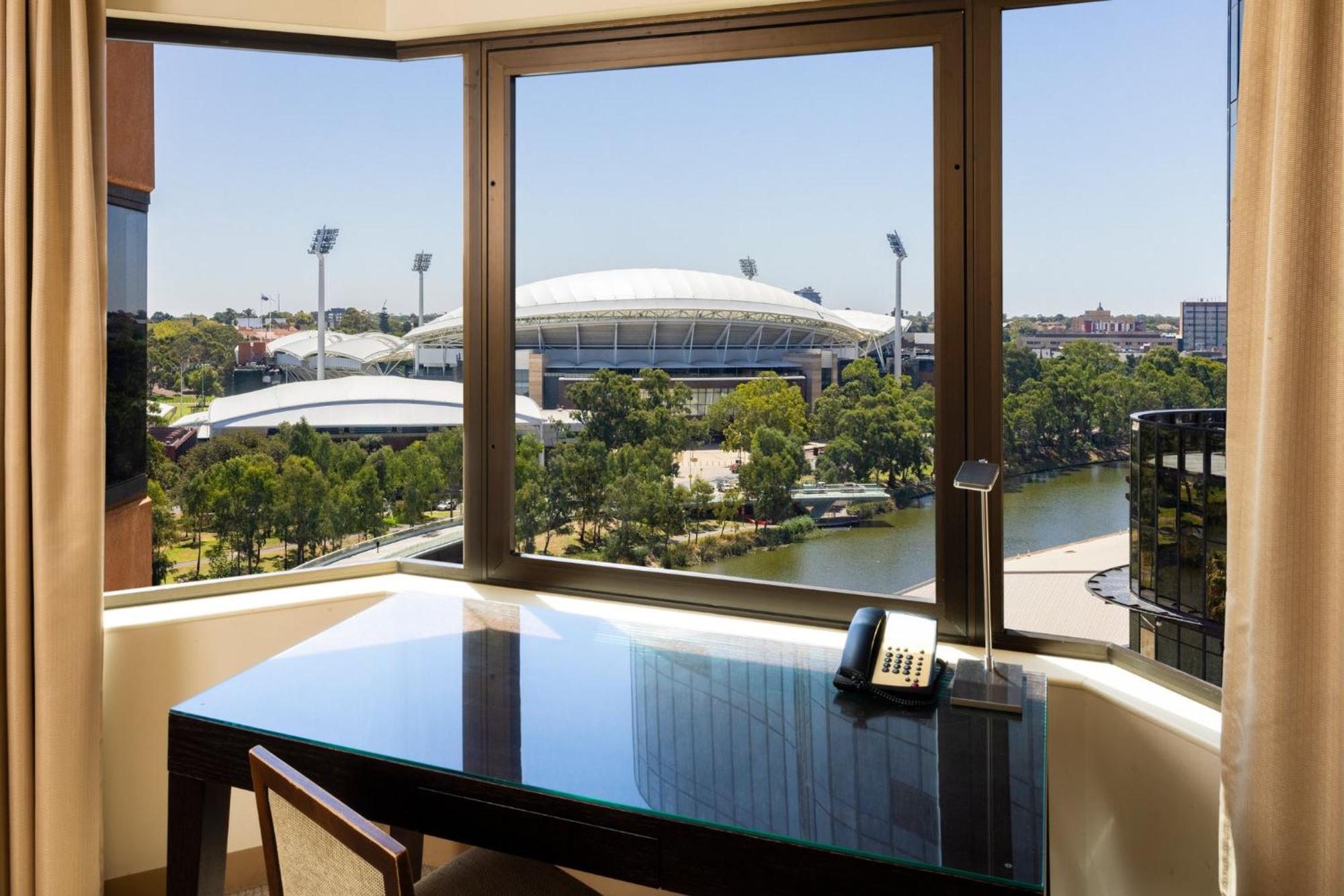 Intercontinental By Ihg 5* Adelaide