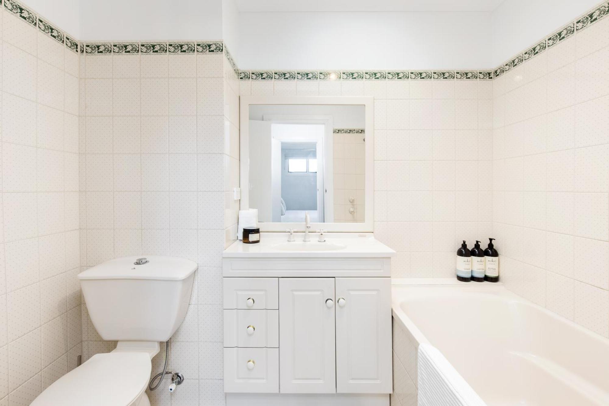 Modern & Convenient Family With Ample Amenities * Adelaide