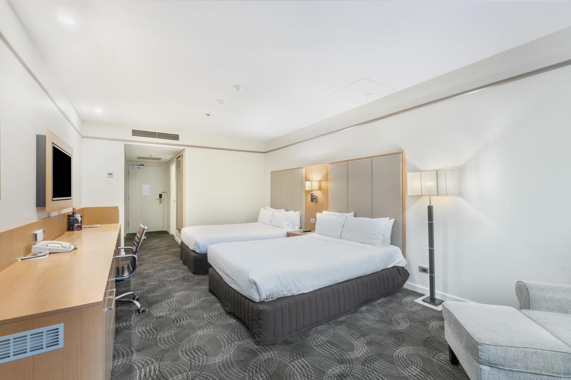 Hotel Stamford Plaza