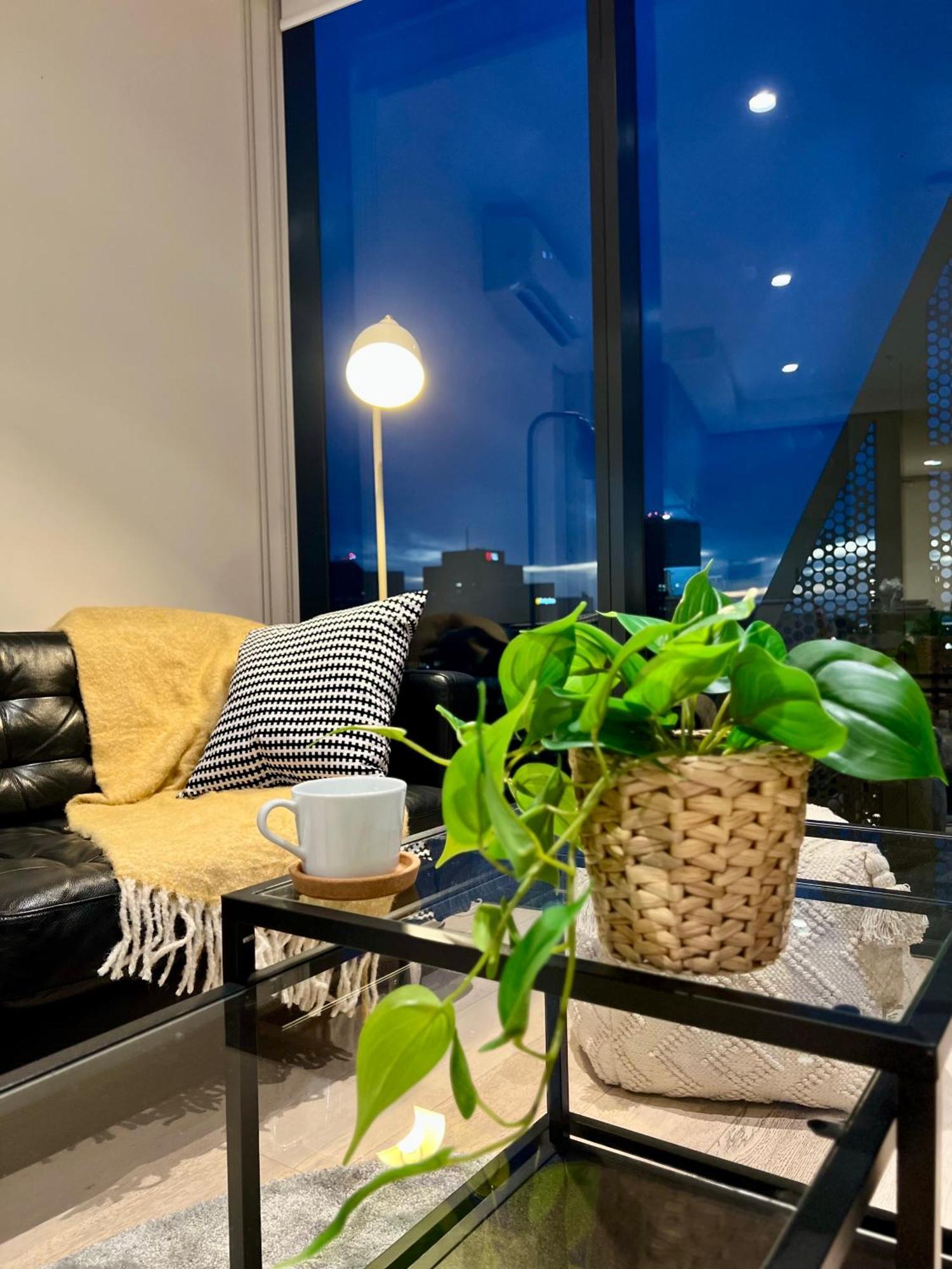 Cbd Realm Stylish 2b2b With Parking