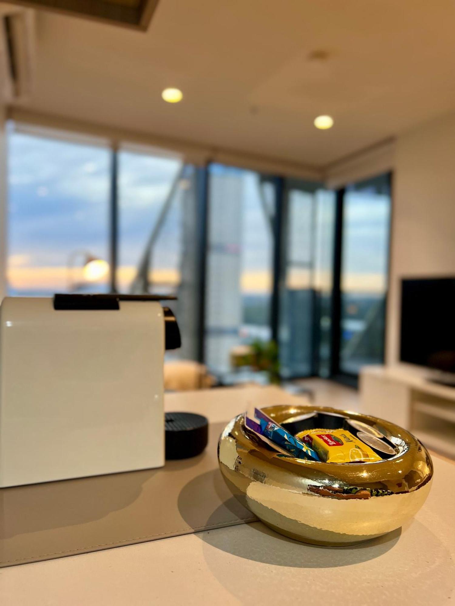 Cbd Realm Stylish 2b2b With Parking