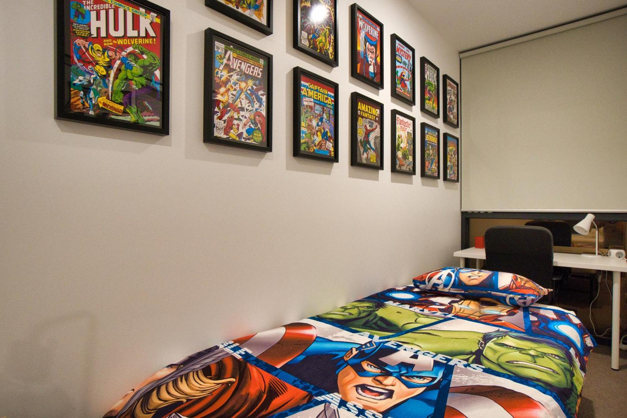 Dc Vs Marvel Theme Ft Arcade Machine Pool Gym Sauna Bbq * Adelaide