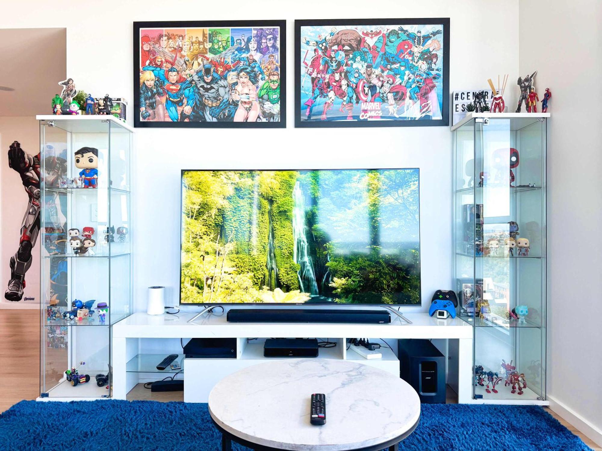 Apartment Dc Vs Marvel Theme Ft Arcade Machine Pool Gym Sauna Bbq