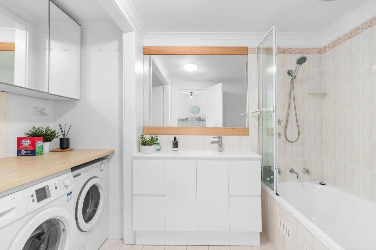 Haven Modern 2br On Carrington St