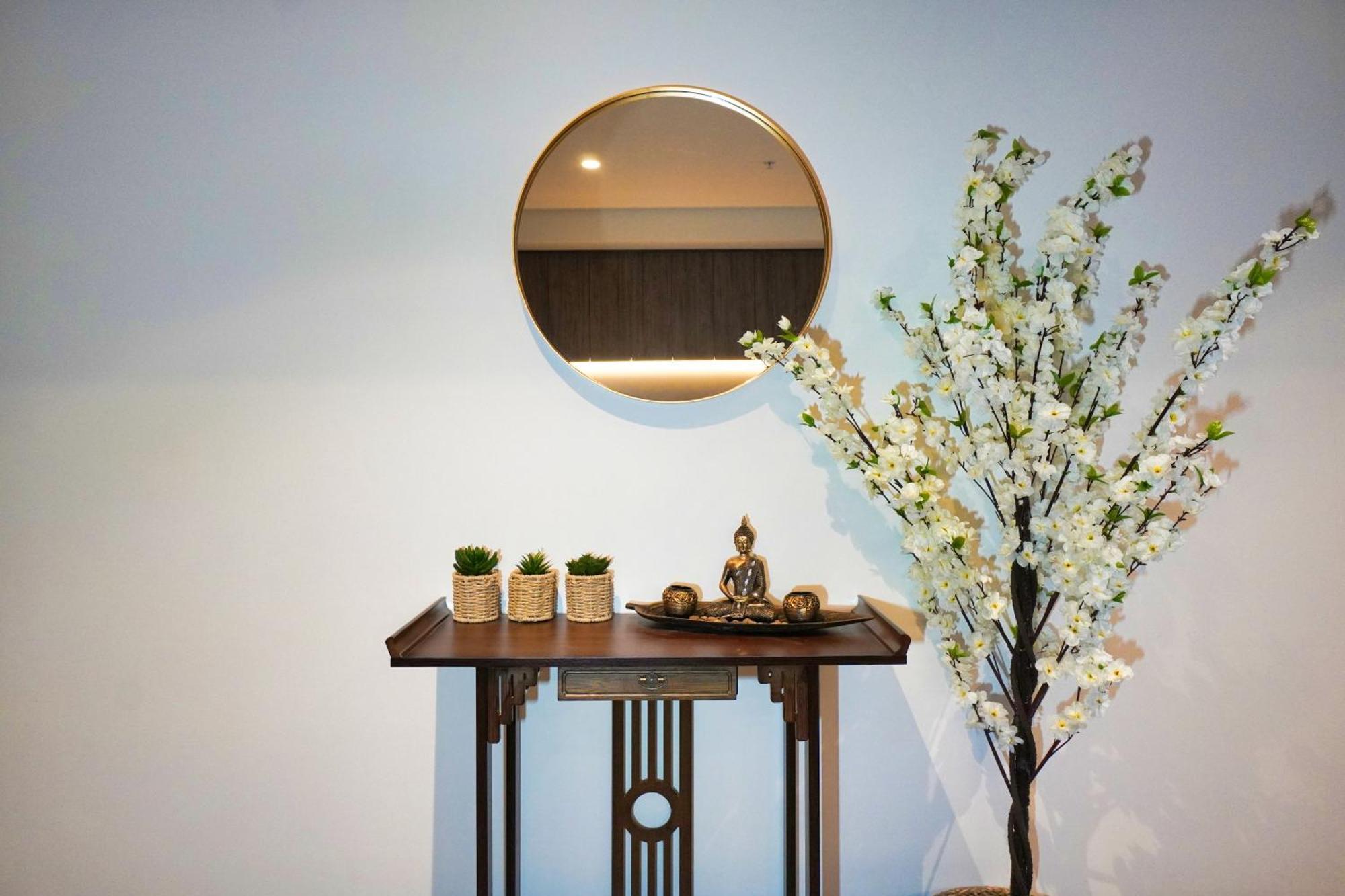 Luxury Zen Rundle Mall With Gym, Bbq
