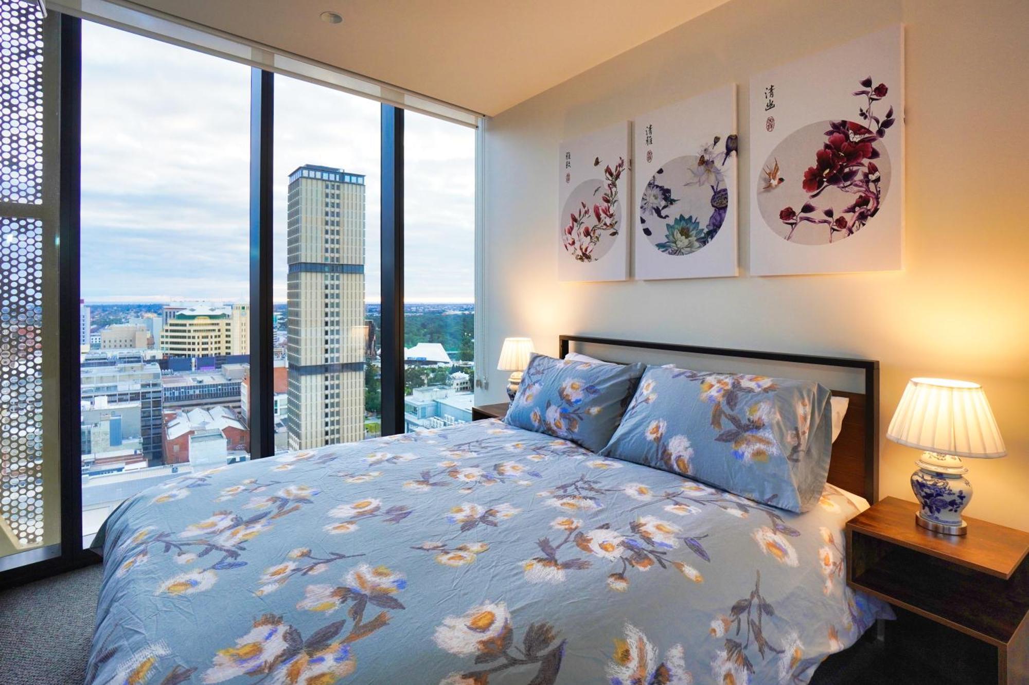 Luxury Zen Rundle Mall With Gym, Bbq