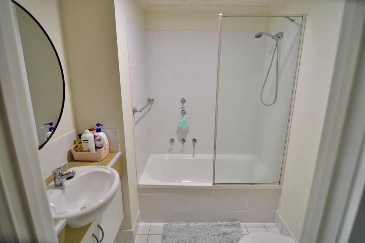 Holiday home 3-bedroom Townhouse In Heart Of With Parking