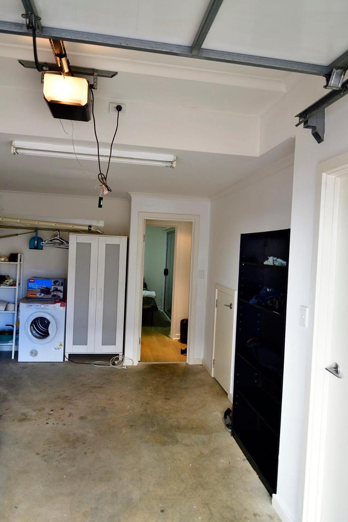3-bedroom Townhouse In Heart Of With Parking Holiday home