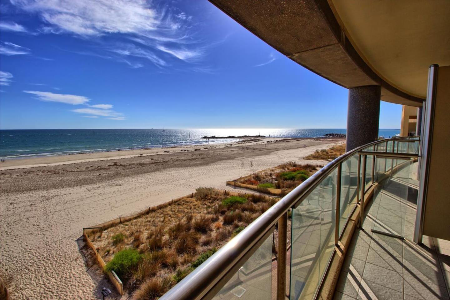 Apartment Pier 216 *