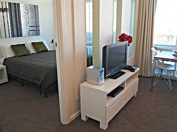 Dress Circle - Ward Street Aparthotel Adelaide