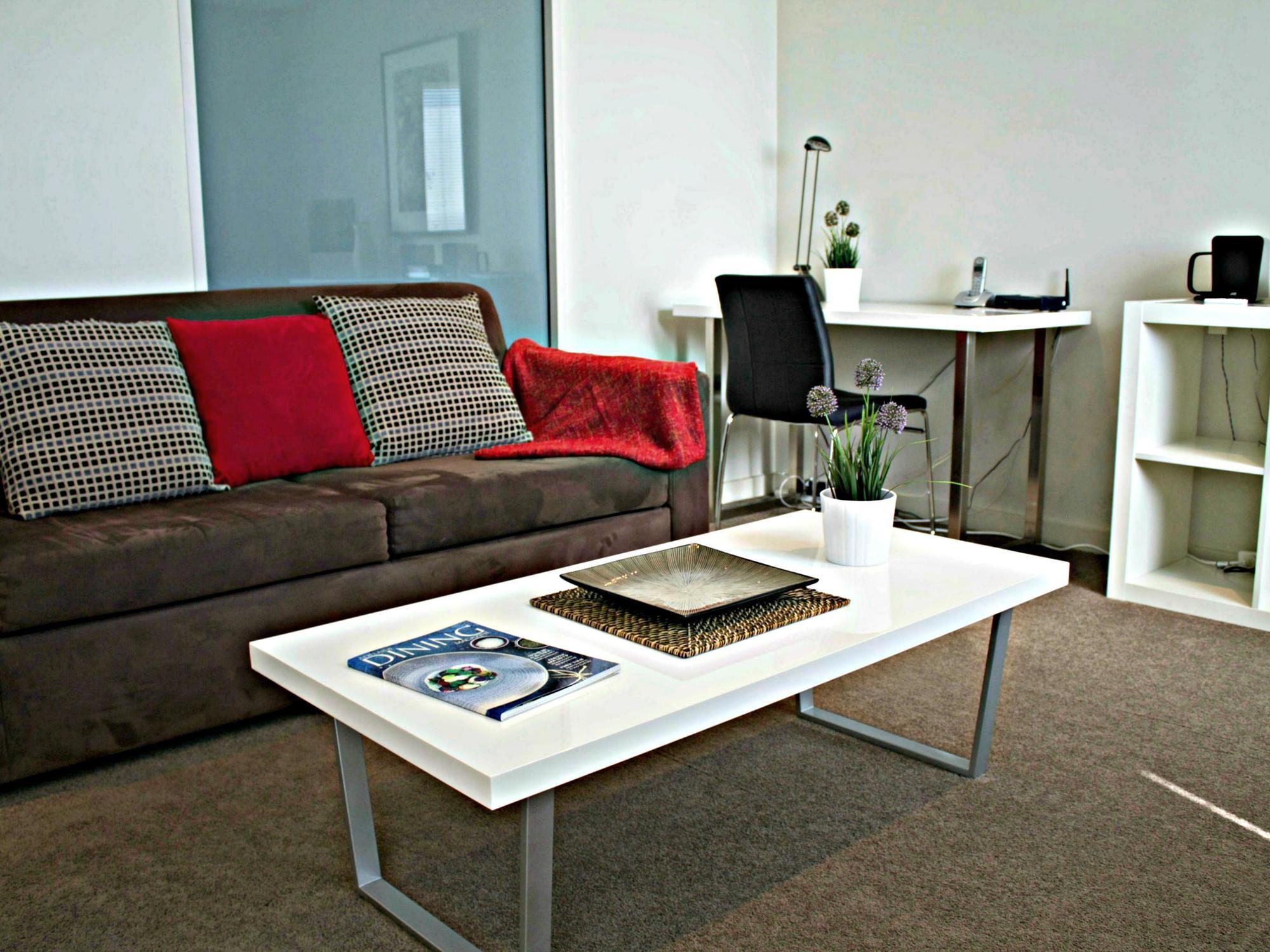 Dress Circle - North Terrace Apartment *