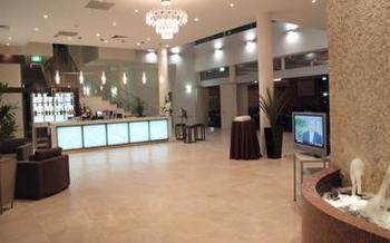 Sfera's Park & Convention Centre Hotel