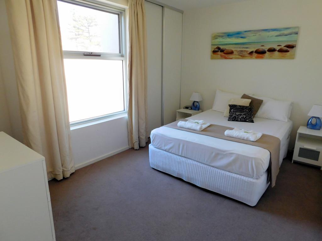 Aparthotel Glenelg Beachside
