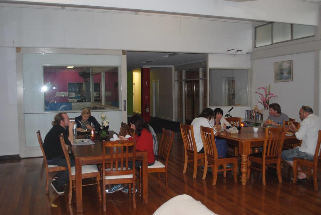 Port Backpackers
