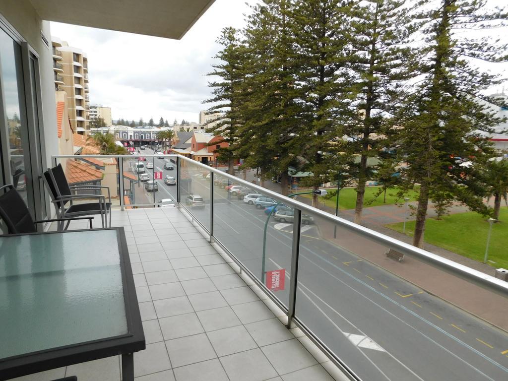 Aparthotel Glenelg Beachside