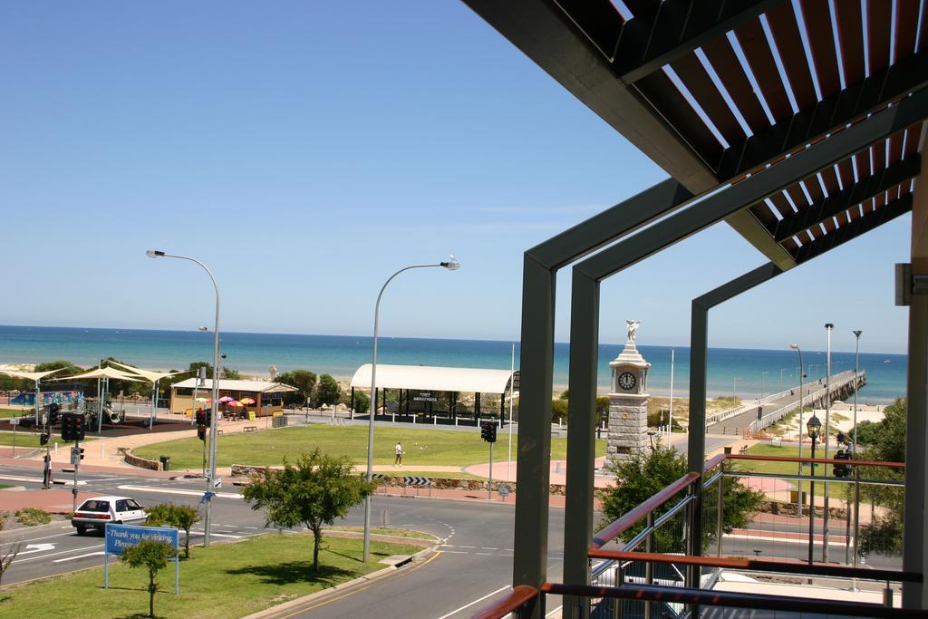 Apartment Semaphore Blue Adelaide