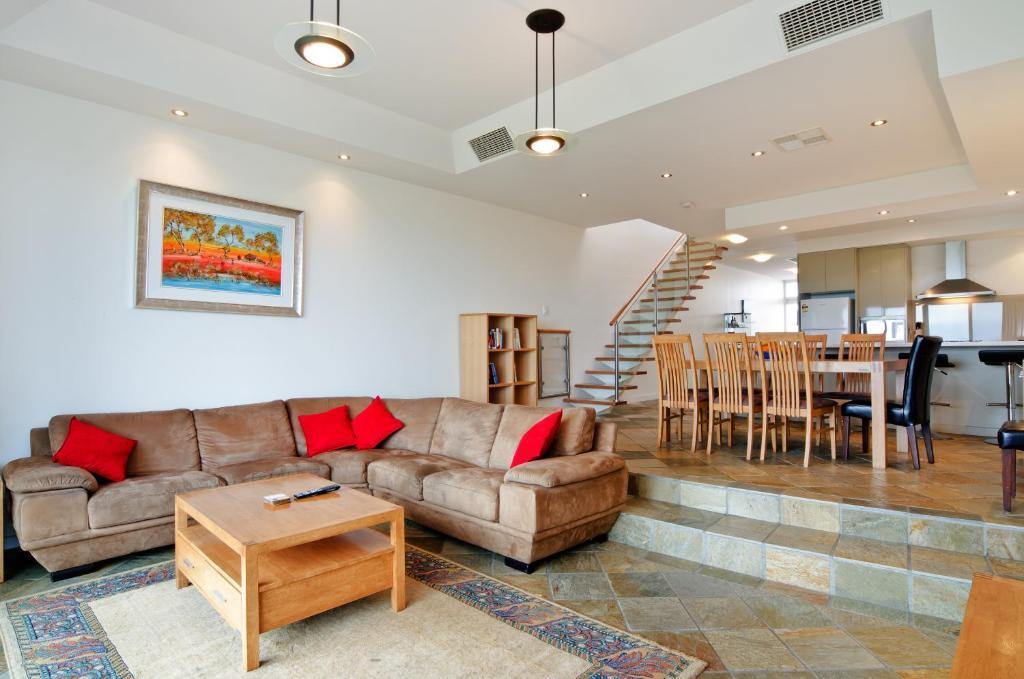 Beaches Holiday Villas *