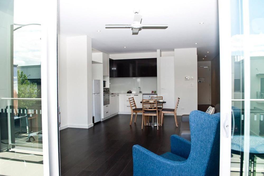 Mawson Lakes Hotel