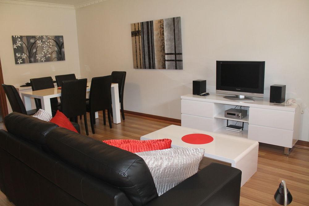 Dress Circle Apartment *