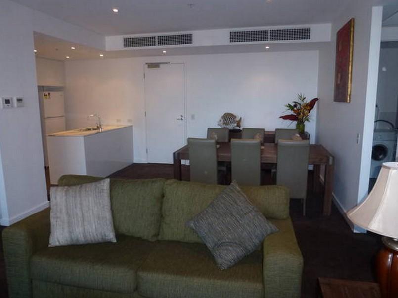 Luxury In The Sky On Hindmarsh Square Apartment Adelaide