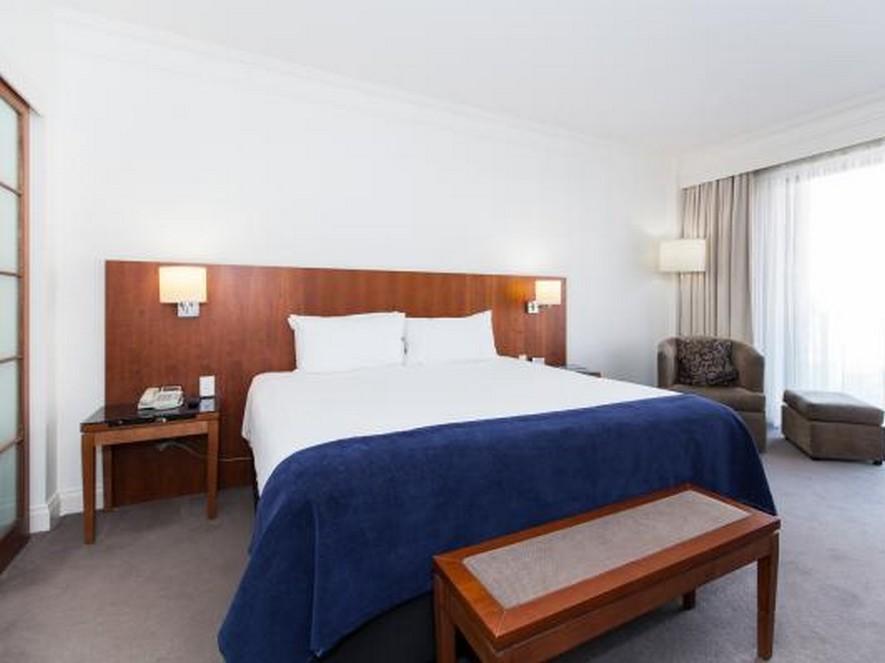 Majestic Roof Garden Hotel 4*