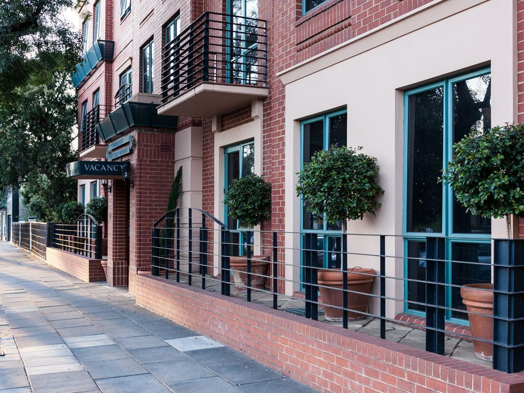 Majestic Tynte Street 4*
