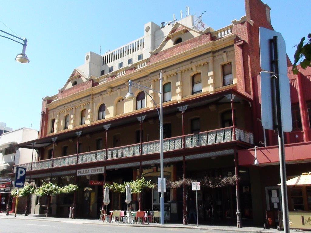 Plaza Hotel Adelaide