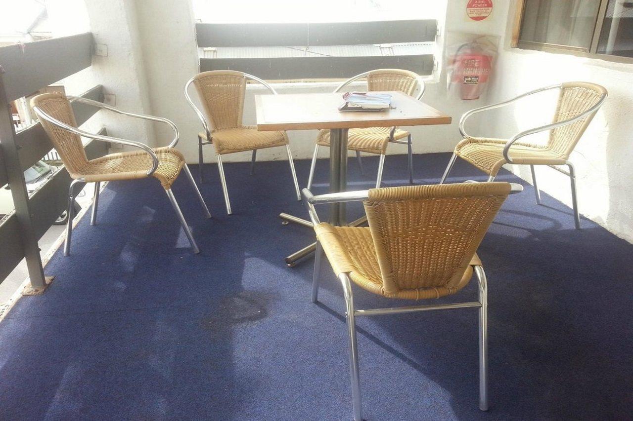 Hostel Travellers Backpackers