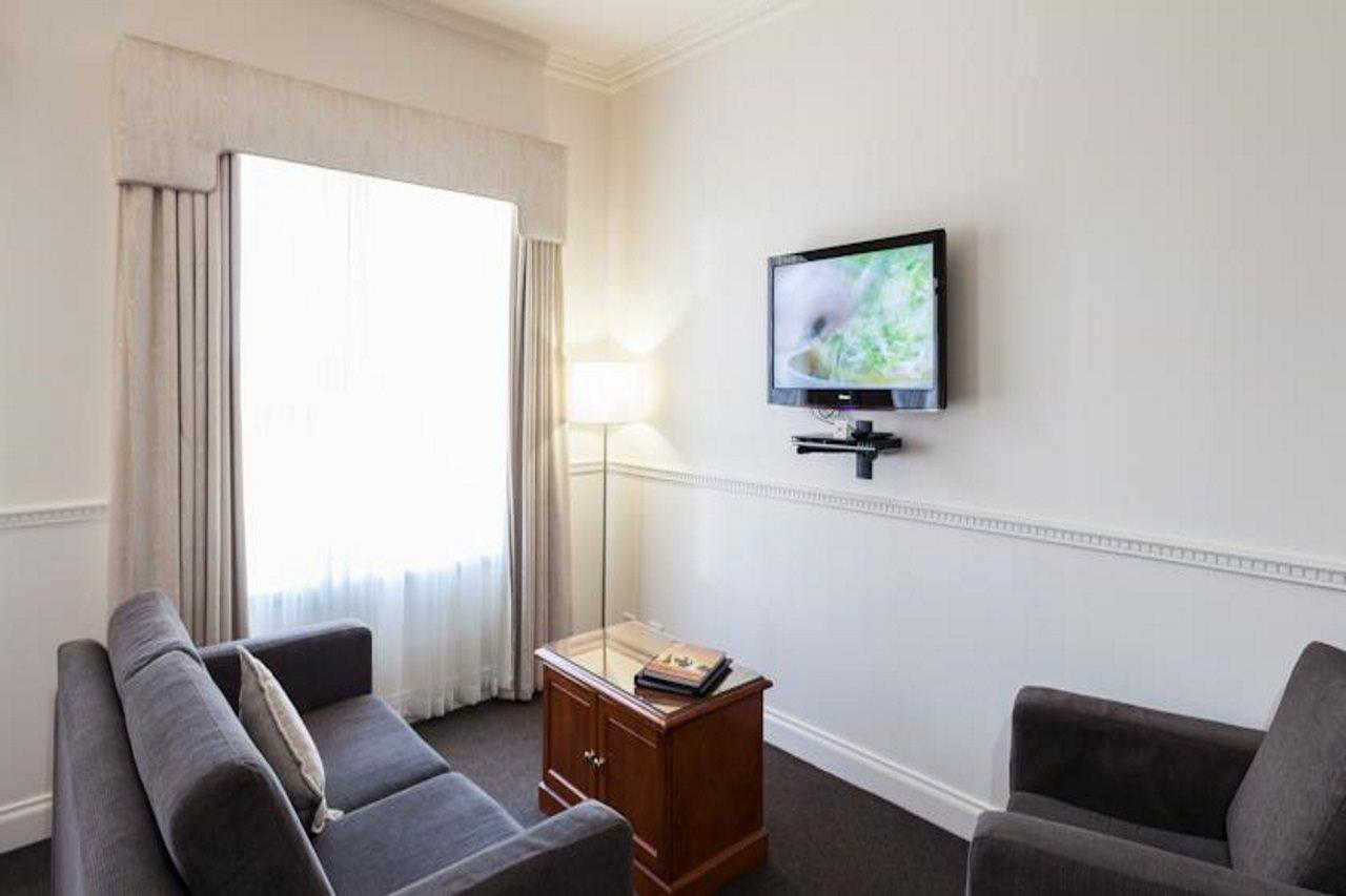 Majestic Tynte Street 4*