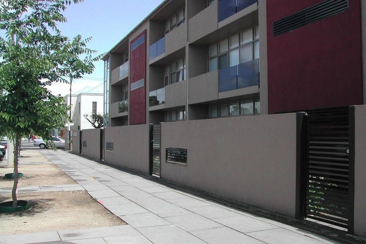 Dress Circle - Ward Street Aparthotel Adelaide