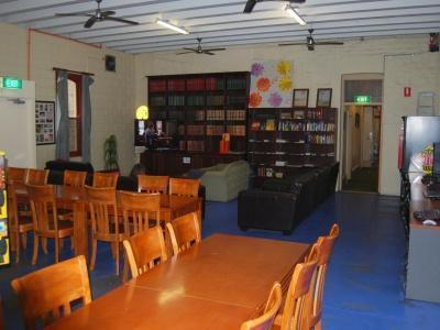 Tequila Sunrise Hostel Adelaide