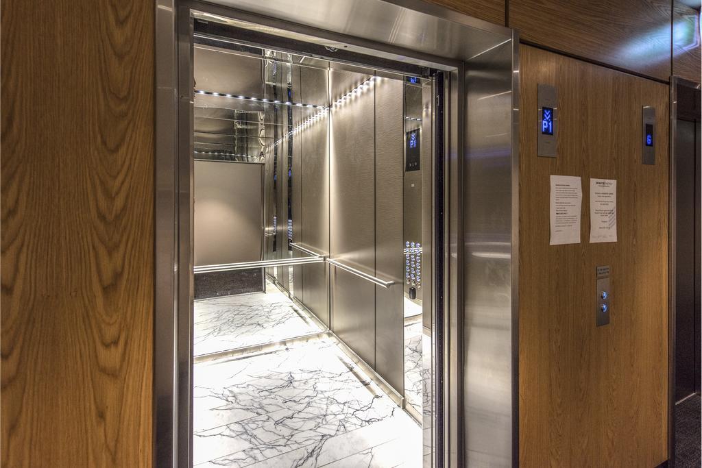 Aparthotel Vision On Morphett Central 4*
