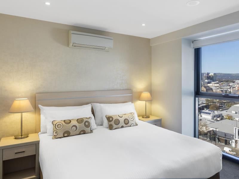 Istay Precinct Aparthotel 4*