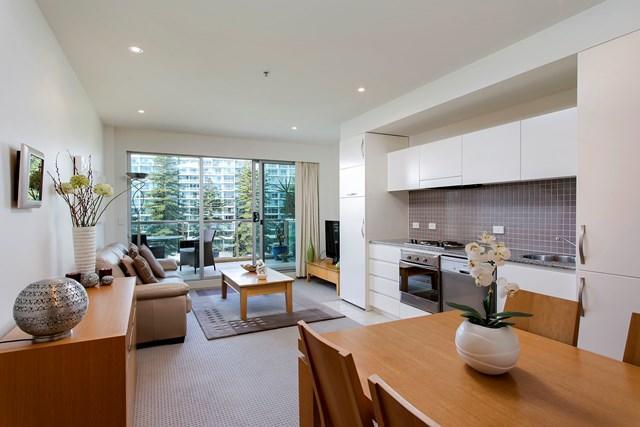 Glenelg Apartments-pier * Adelaide